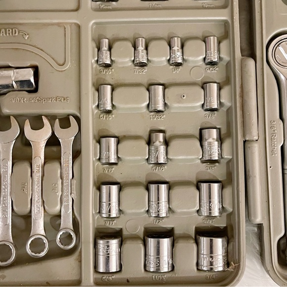 Trades Pro 127pc Mechanics Tool Set - Picture 8 of 13